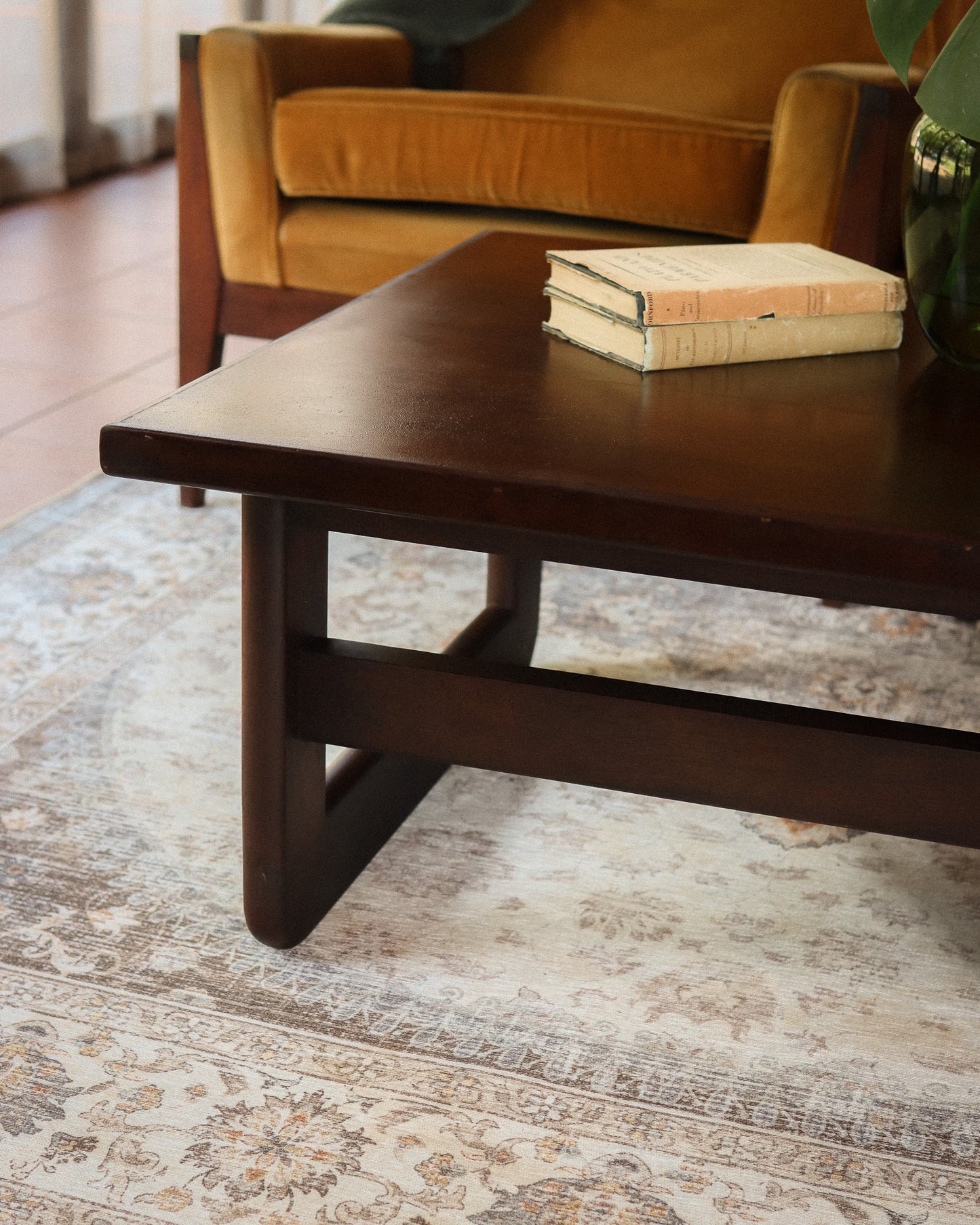 Retro Grafton Everest Coffee Table
