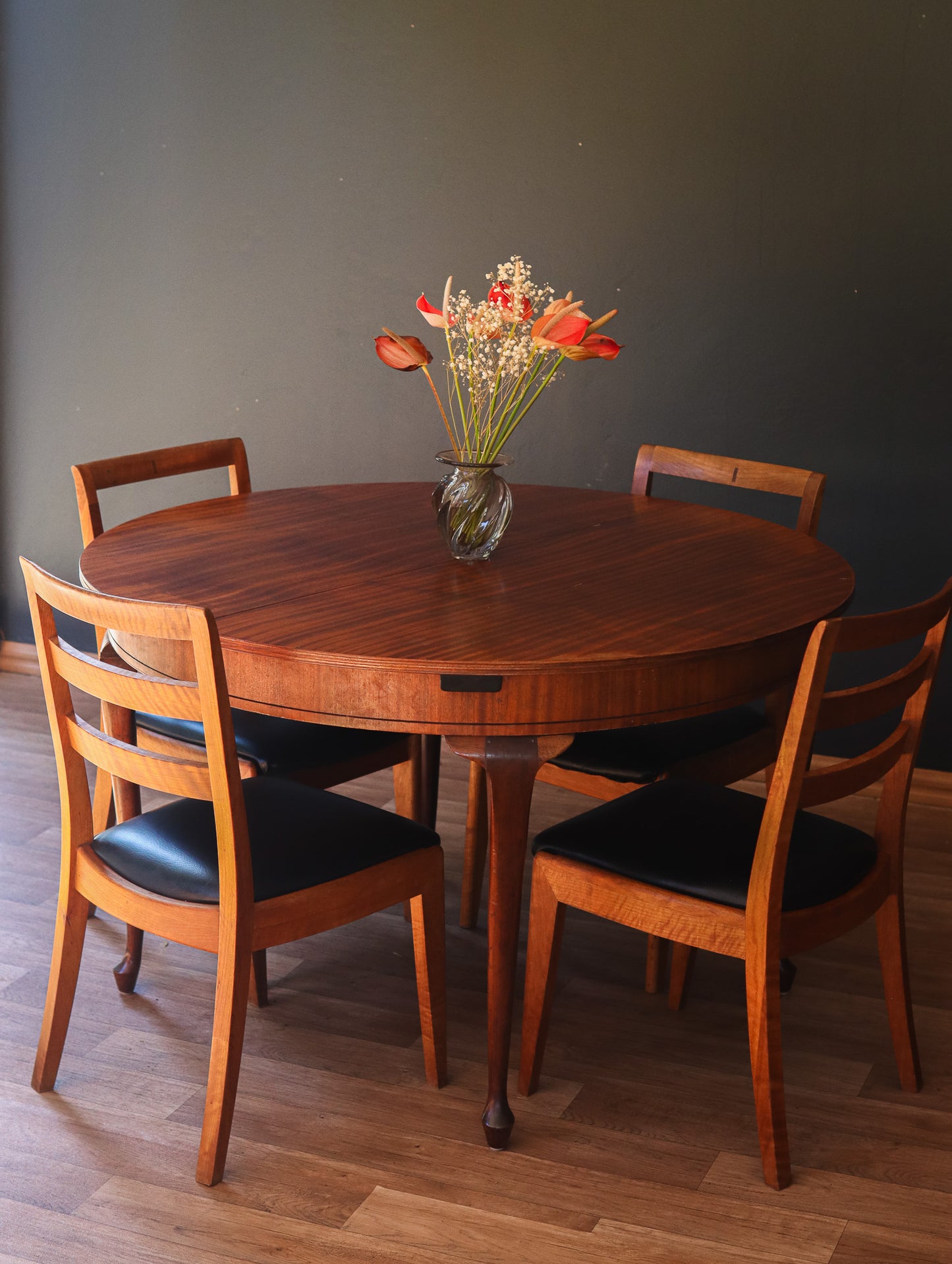 Greaves & Thomas Extendable Dining Table