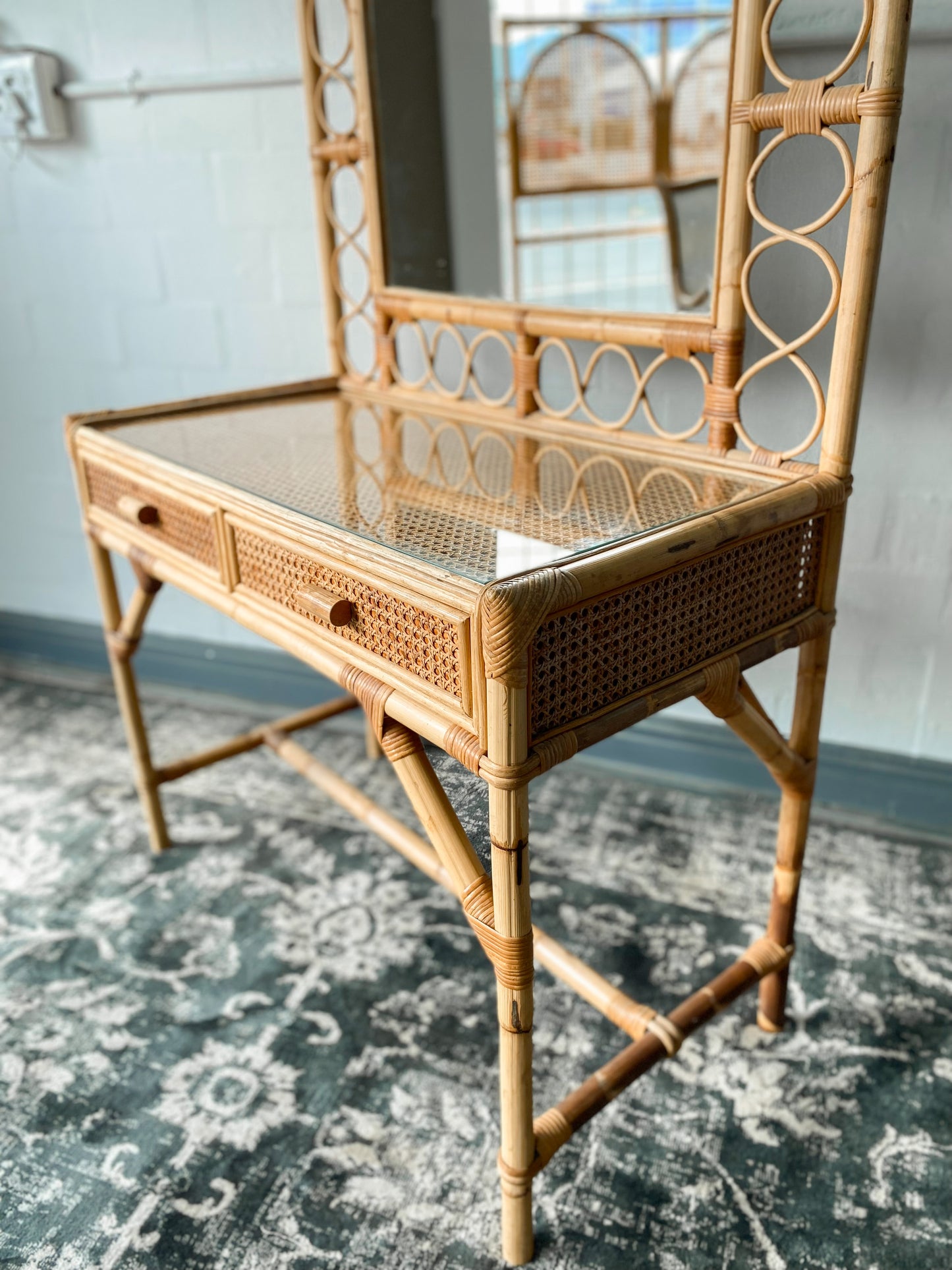 Cane Dresser