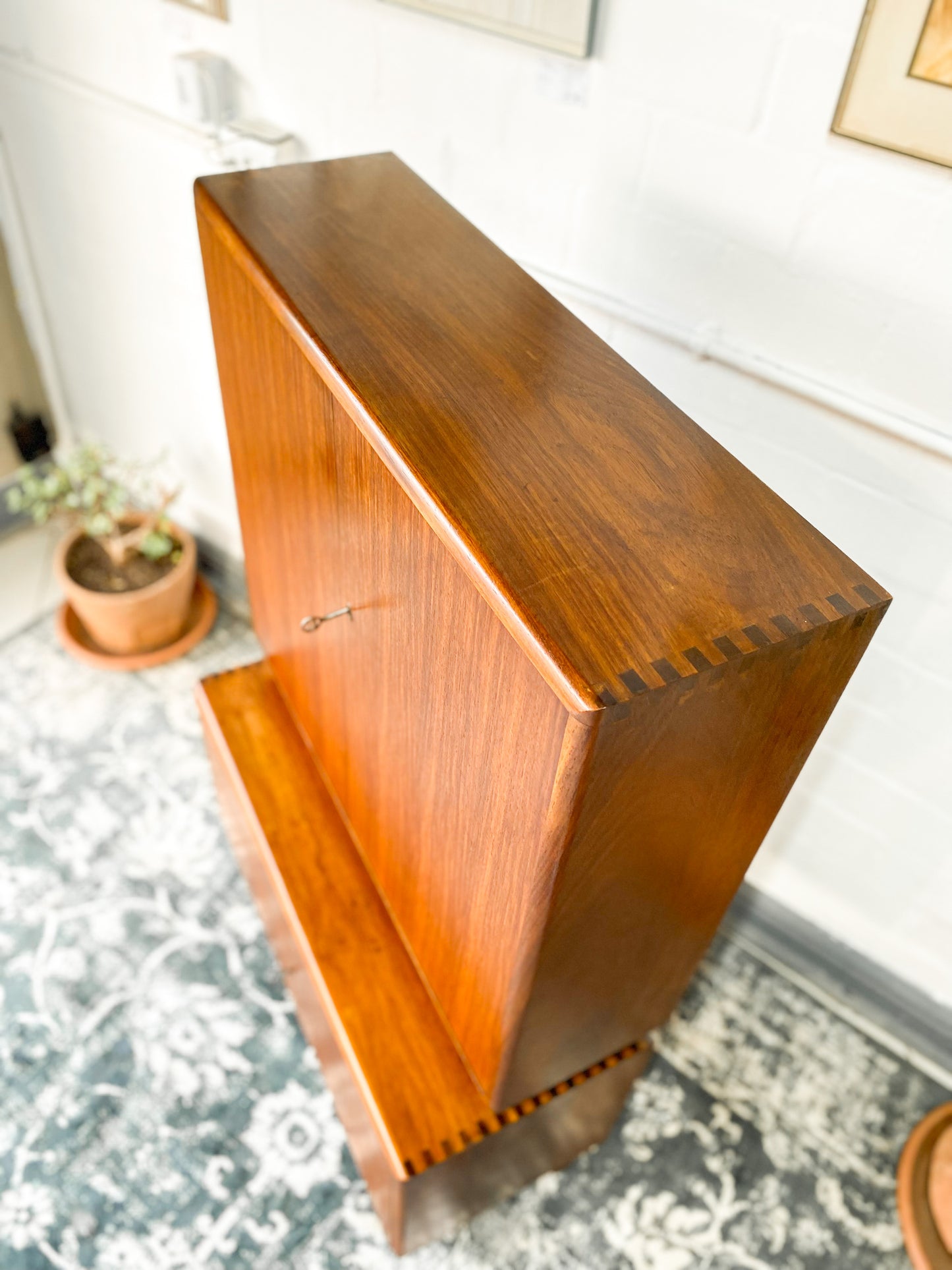 Kiaat Mid-Century Drinks Cabinet