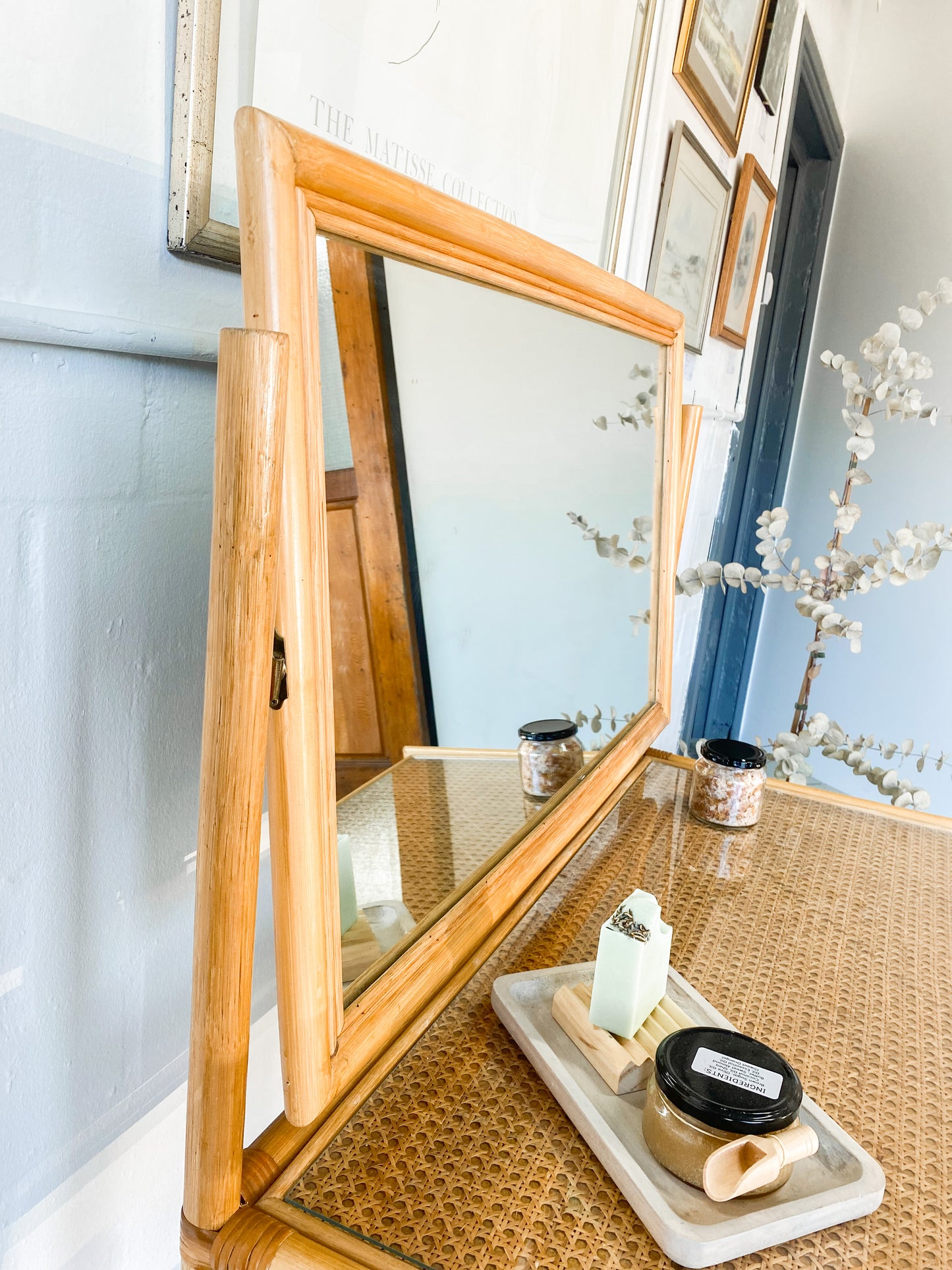 Cane Dresser