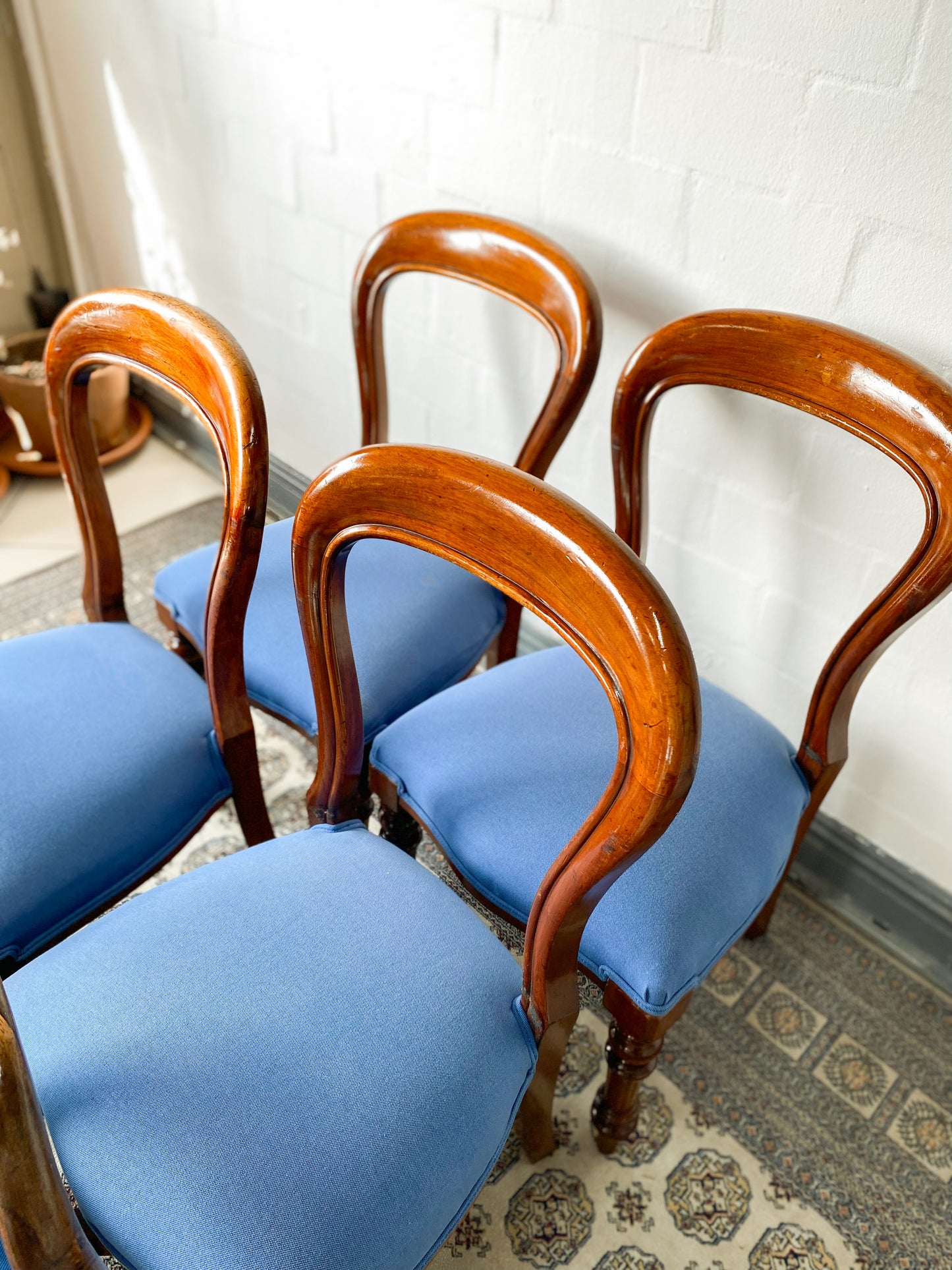 UK Dining Set