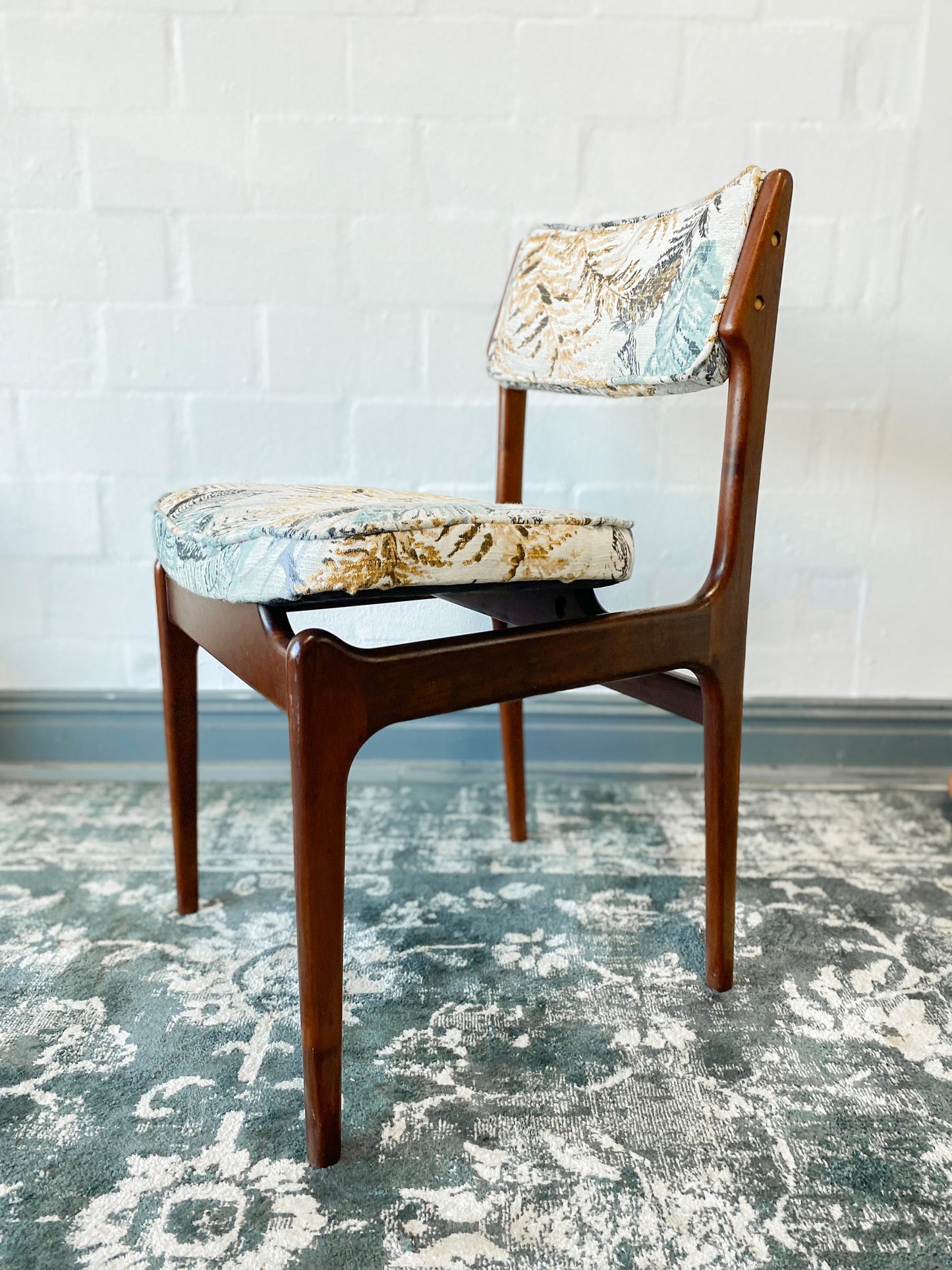 4 EE Meyer Dining Chairs for Binnehuis