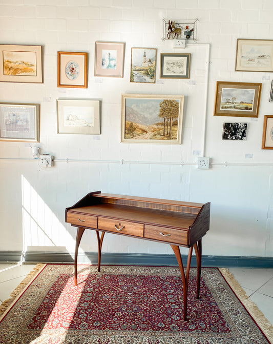 Wishbone Writers Desk