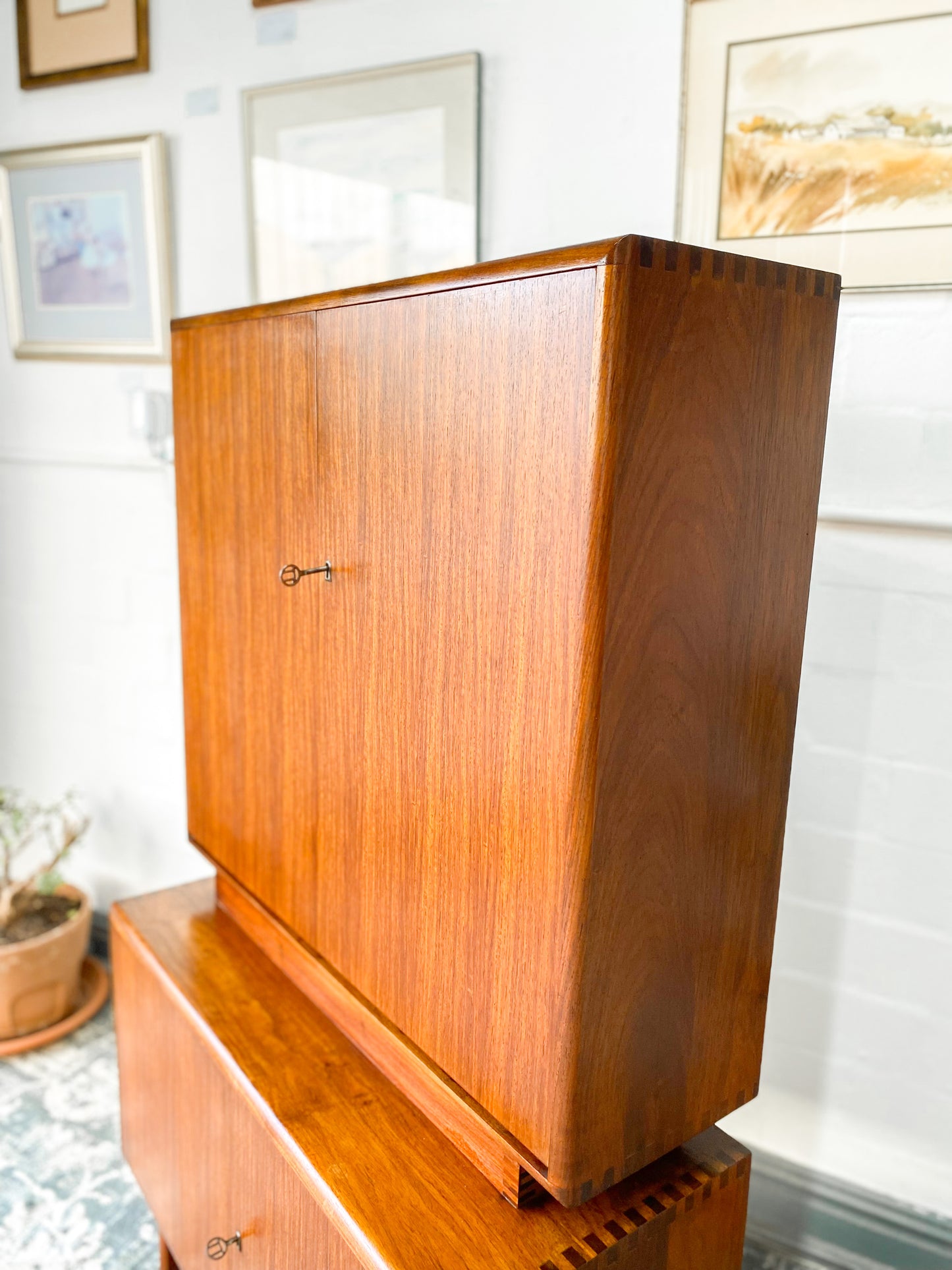 Kiaat Mid-Century Drinks Cabinet