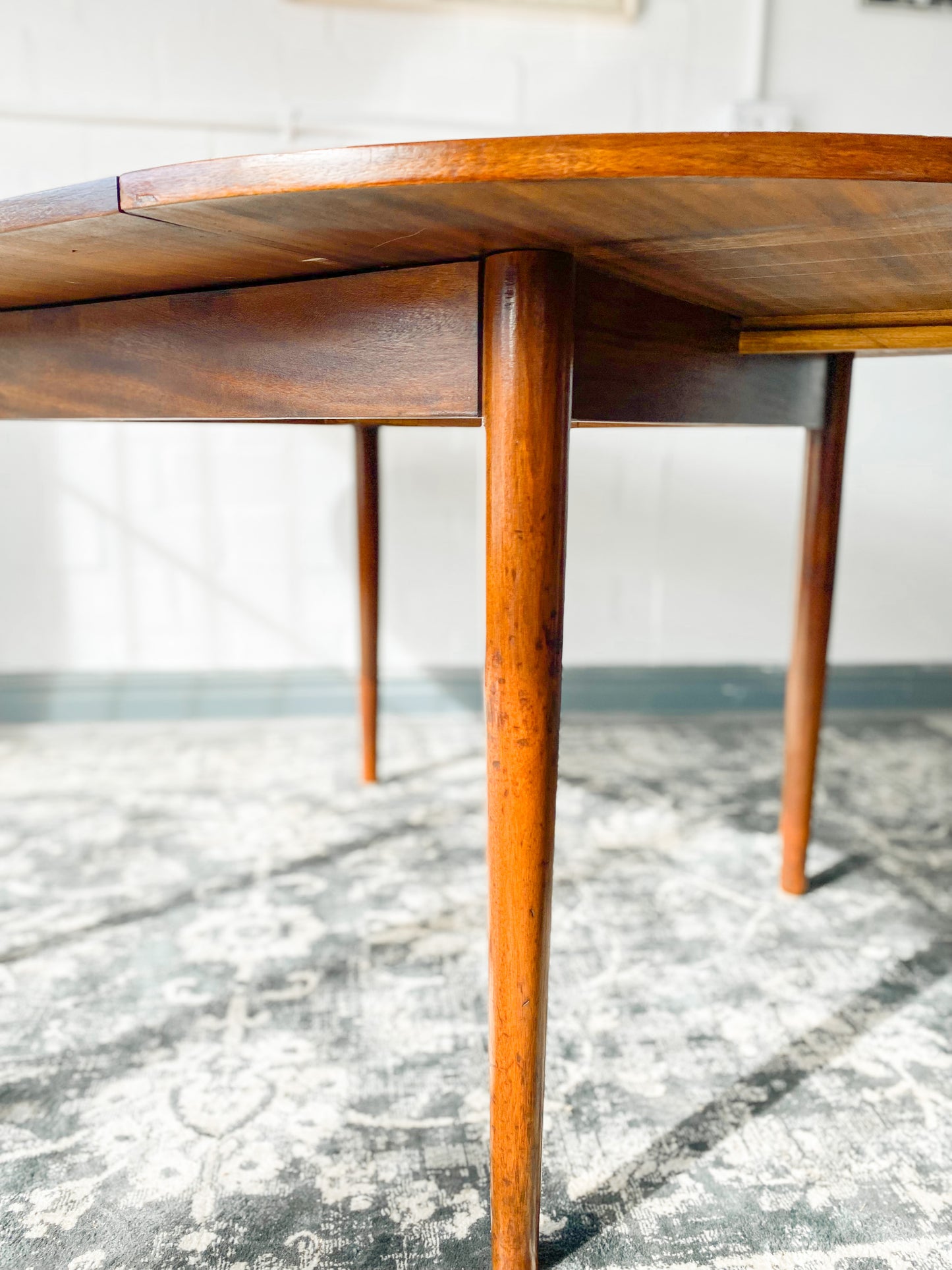 Mid Century Extendable Dining Table