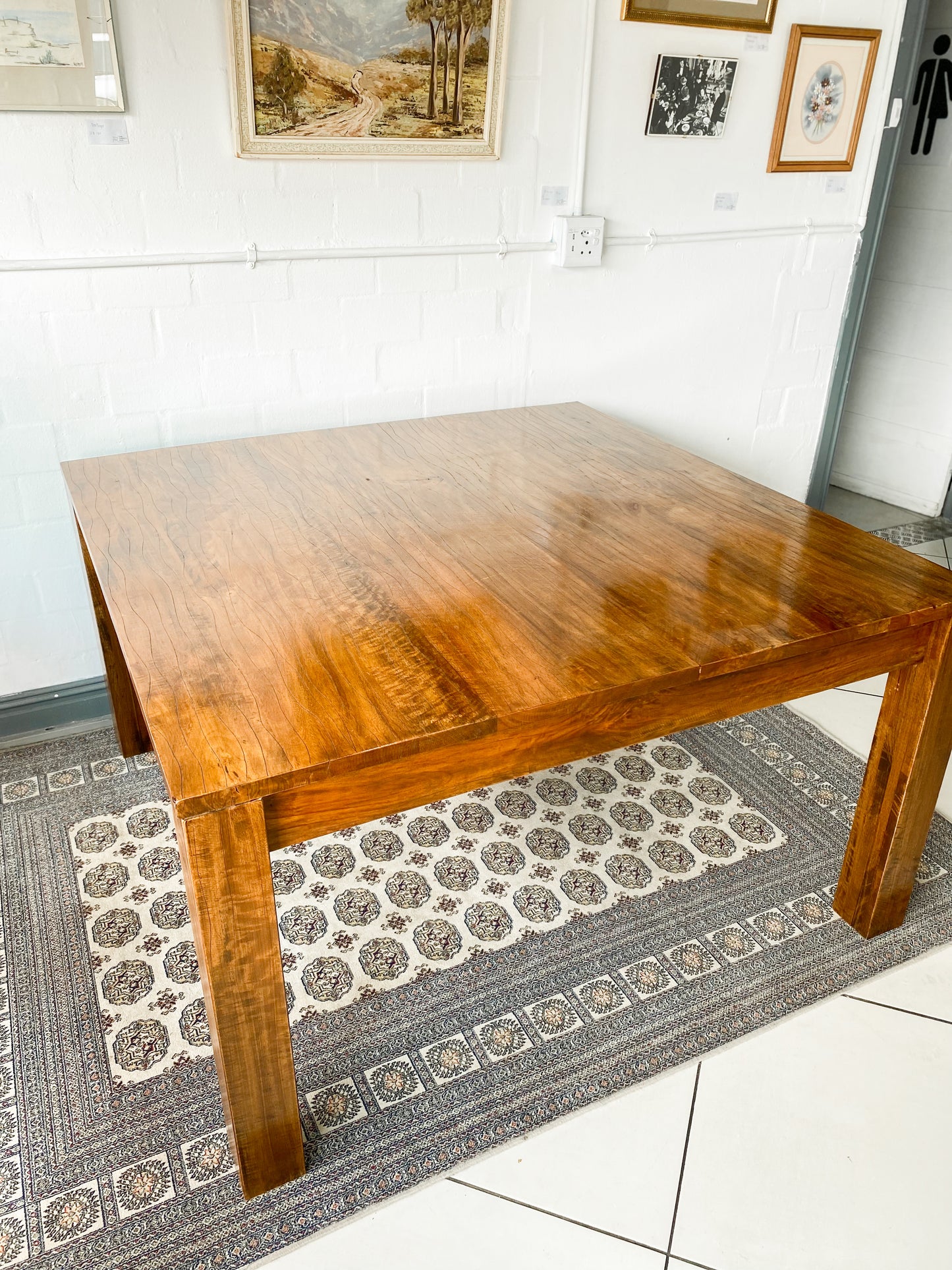 UK Dining Set