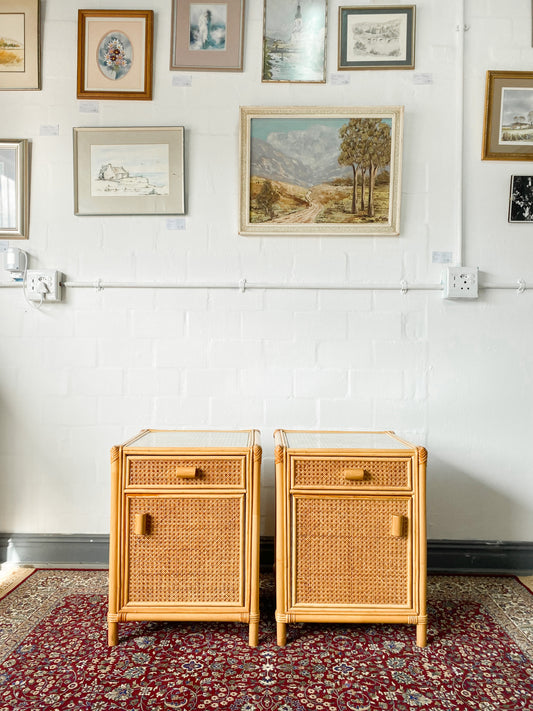 Cane Pedestals