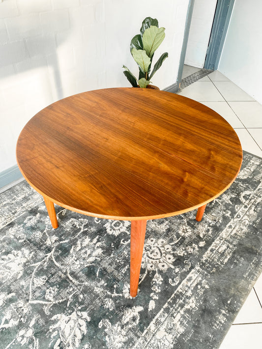 Mid-Century Extendable Dining Table