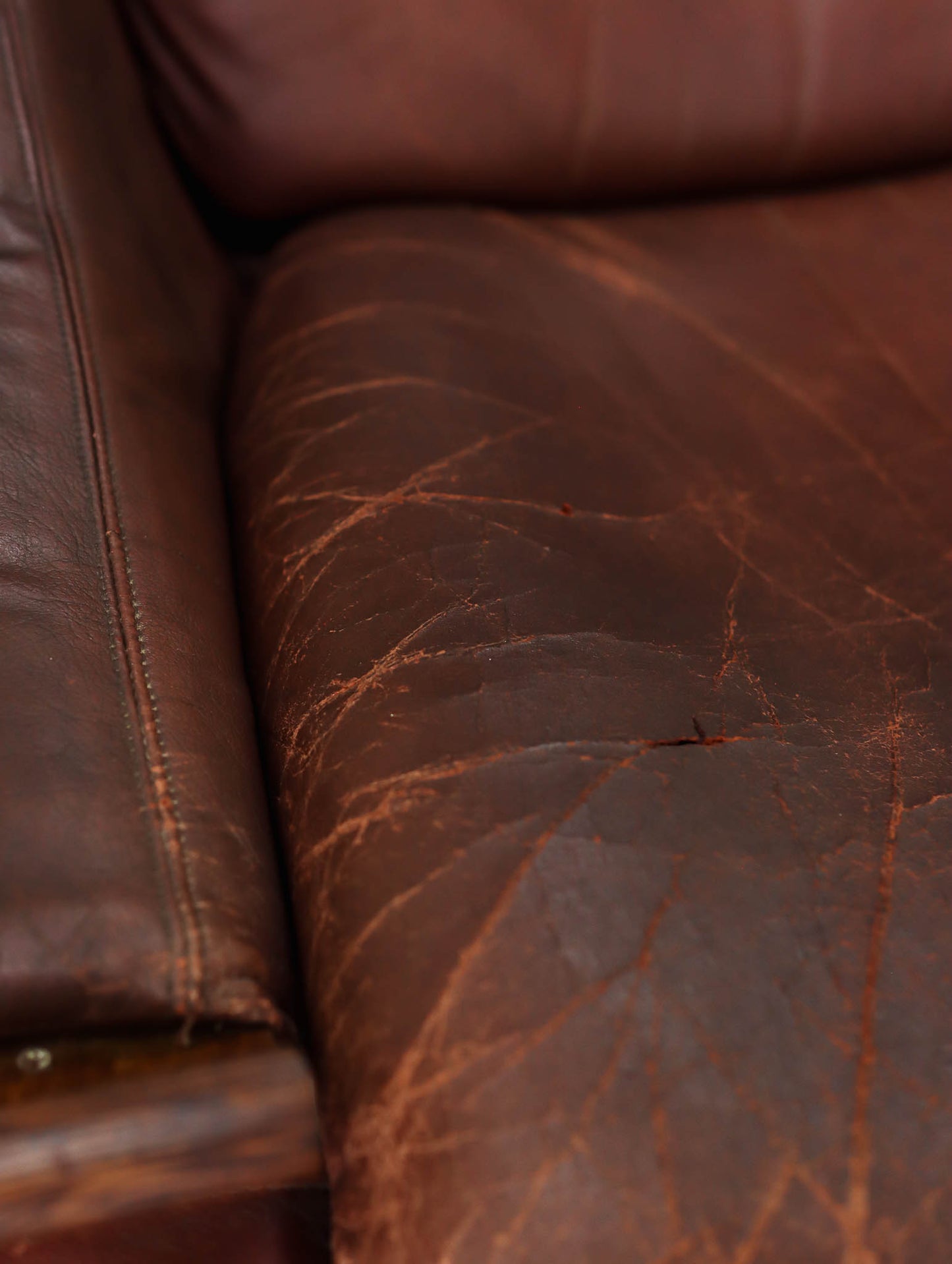 Leather Kroken Chair with Footrest