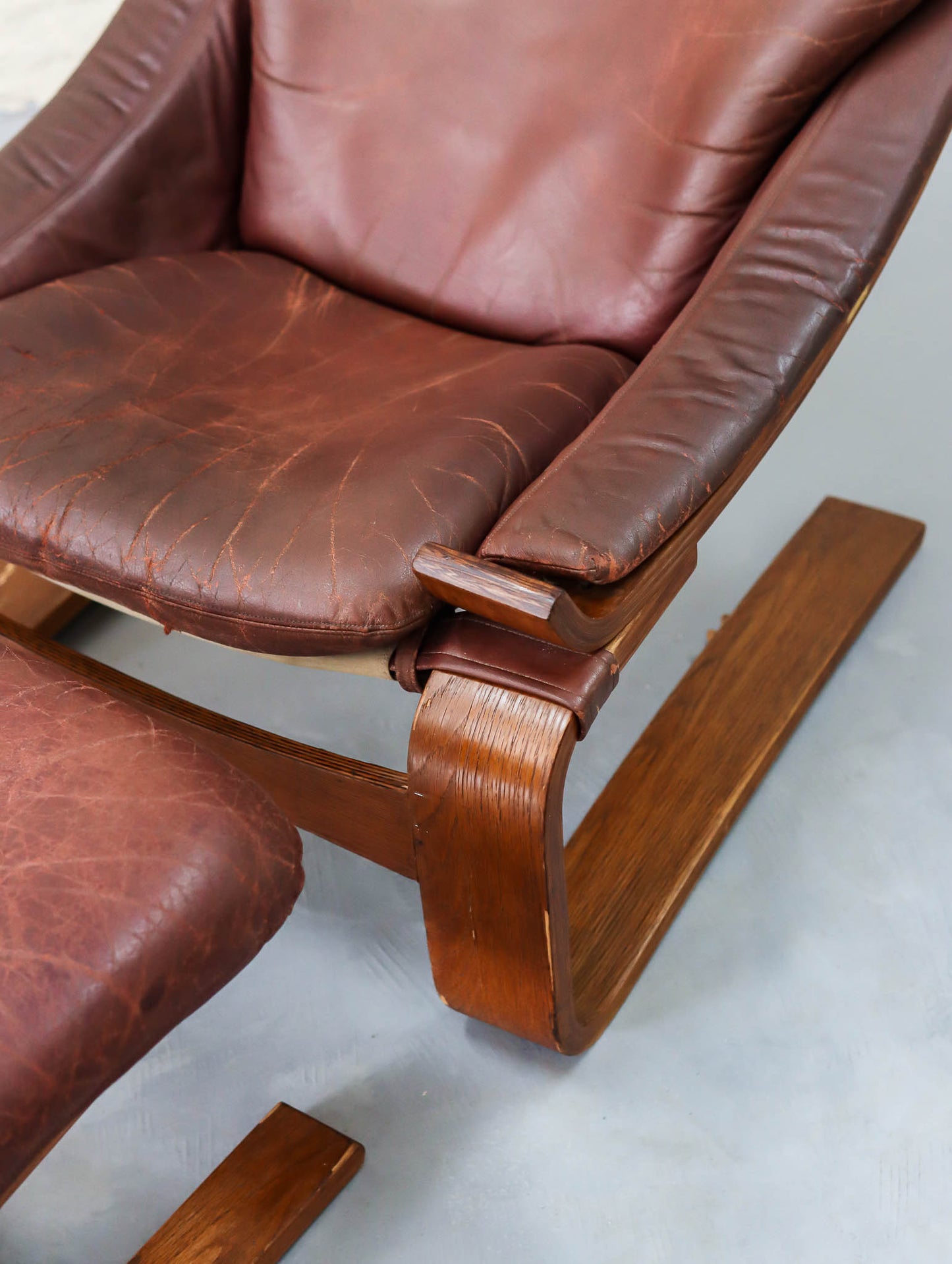Leather Kroken Chair with Footrest