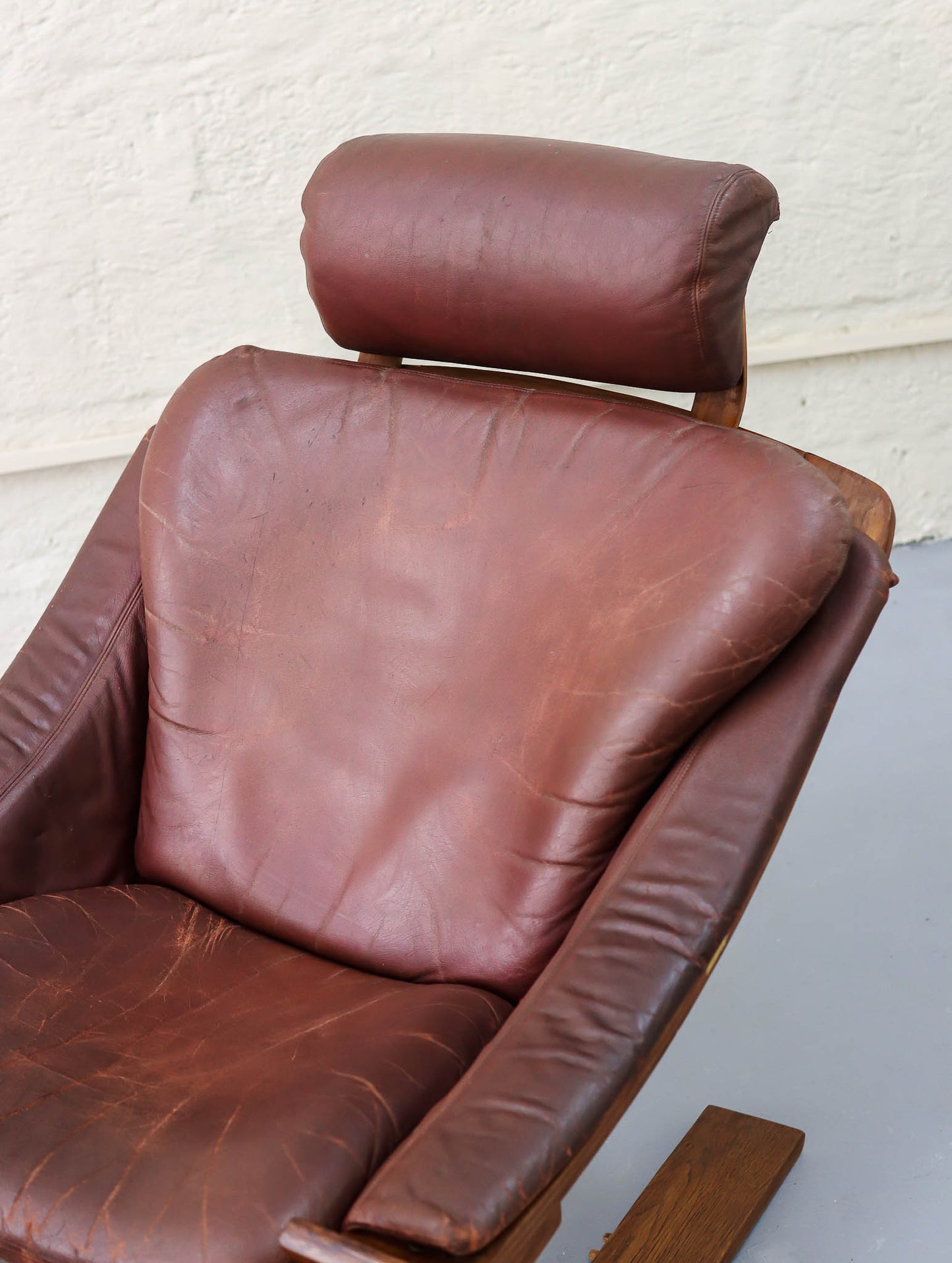 Leather Kroken Chair with Footrest