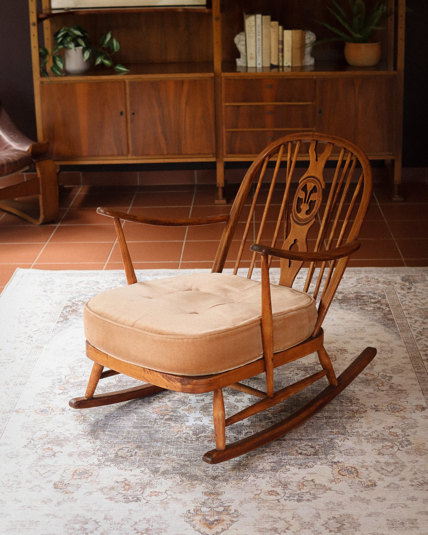 Vintage Lubis Rocking Chair