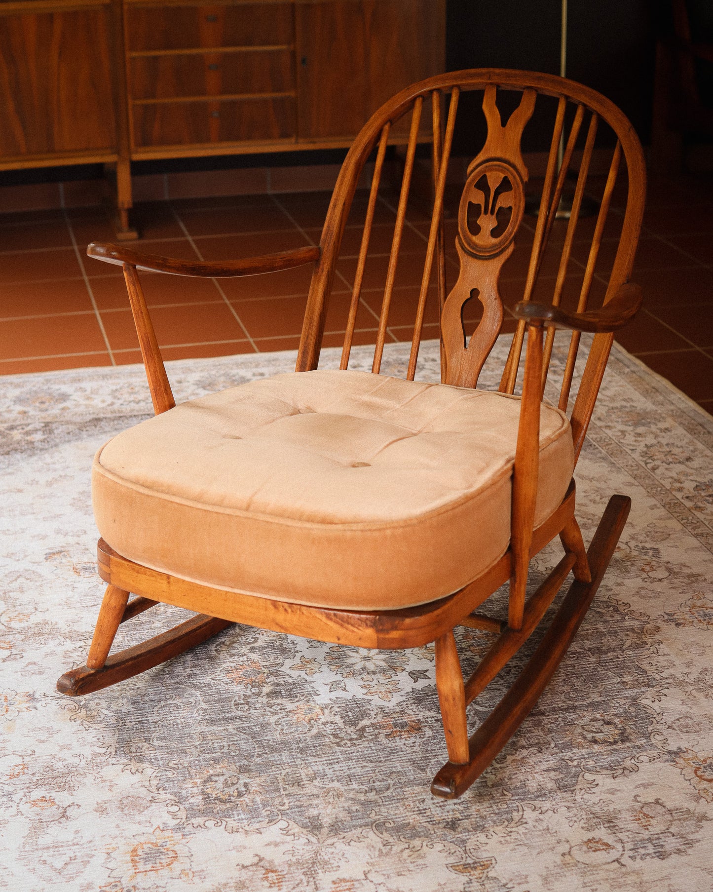 Vintage Lubis Rocking Chair