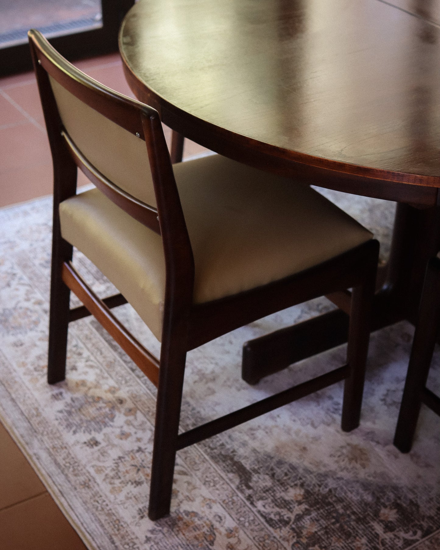 Set of 6 Mid-Century Novocraft Dining Chairs