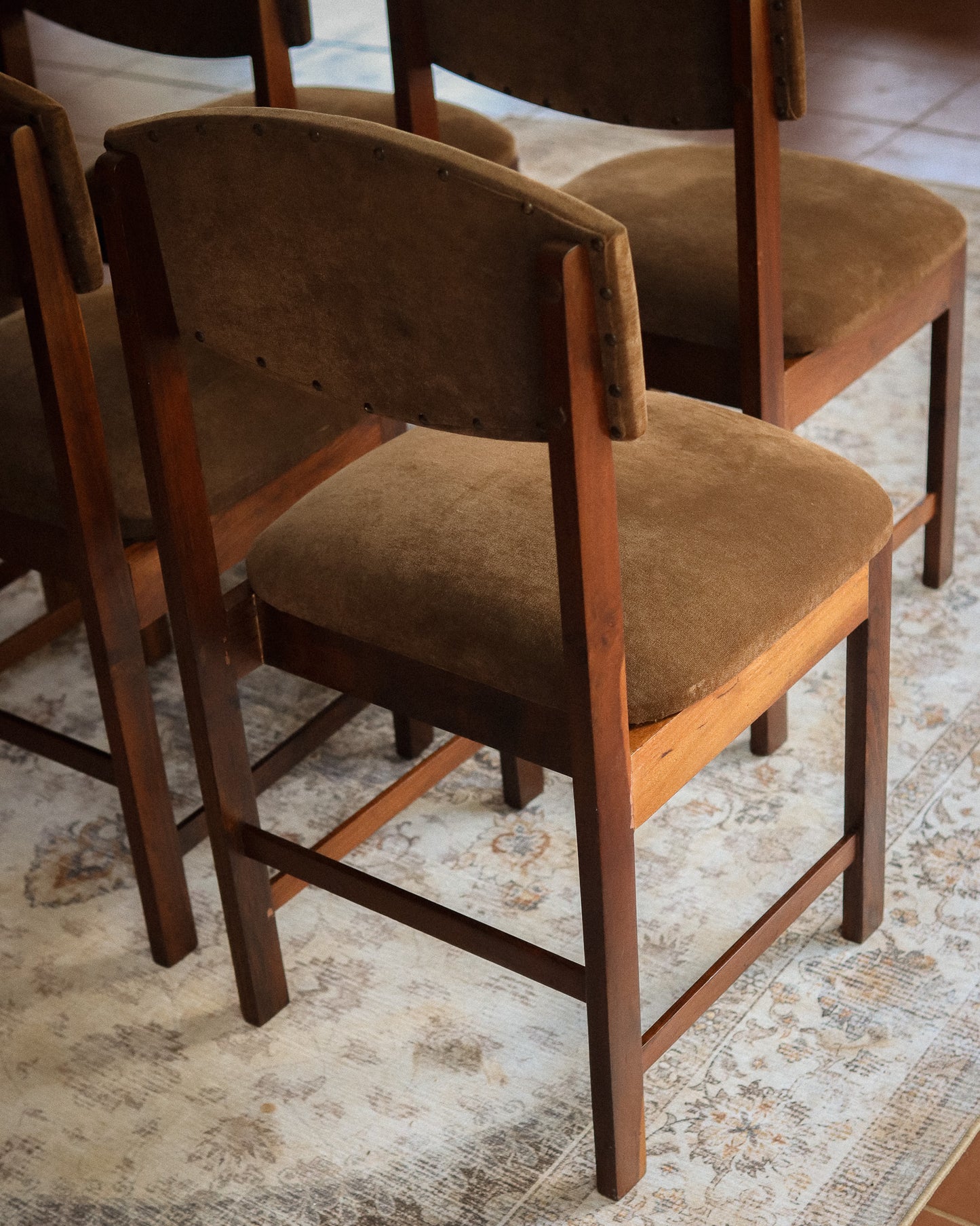 Set of 5 Retro Dining Chairs