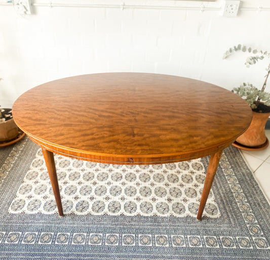 Extendable Dining Table