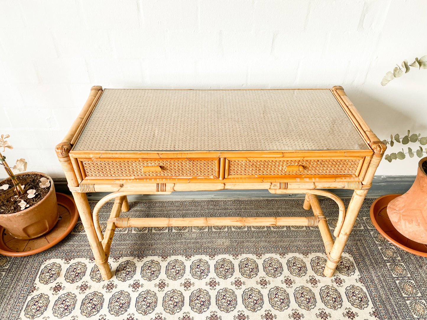 Cane Dresser