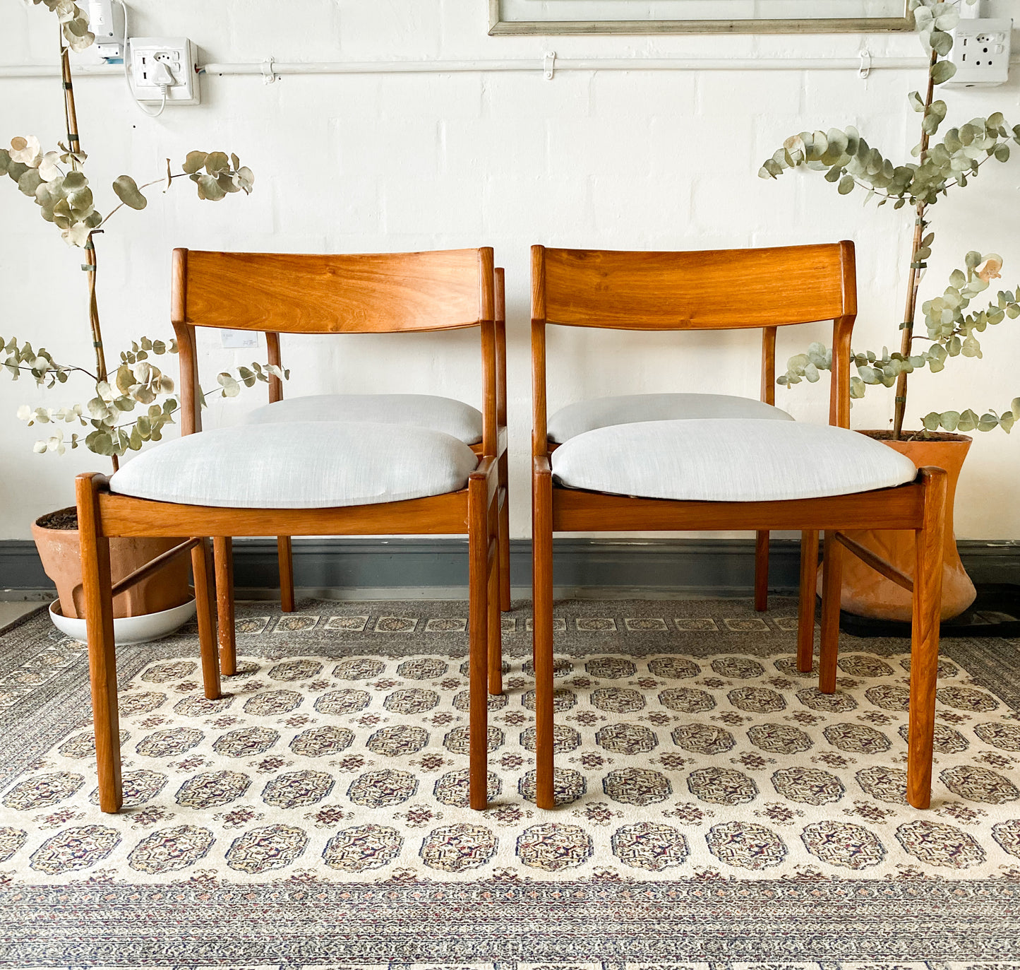 Set of 4 Greaves and Thomas Dining Chairs